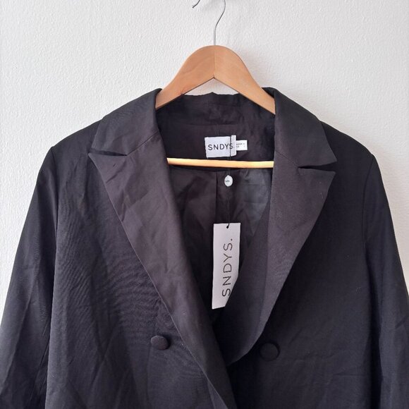 SNDYS Hills Double Breasted Blazer in Black - Picture 5 of 8